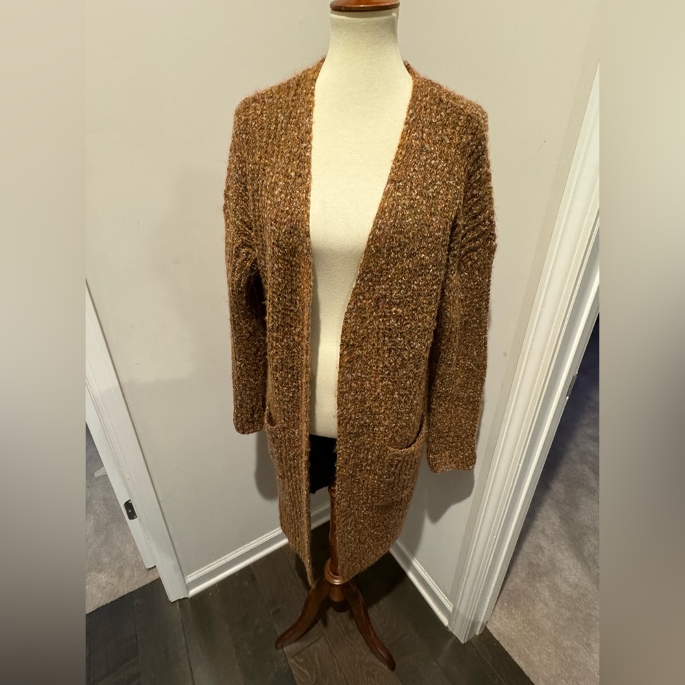 Universal Thread - size Large - Caramel multi-color long sweater